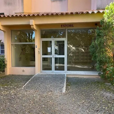 Appartement Grand Au Bord De *