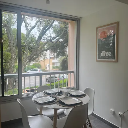 Grand Au Bord De Apartamento